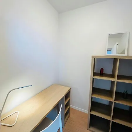 We Live In R - 304 Reims