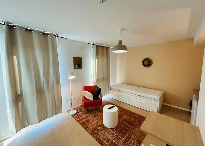 Apartment We Live In R - 304